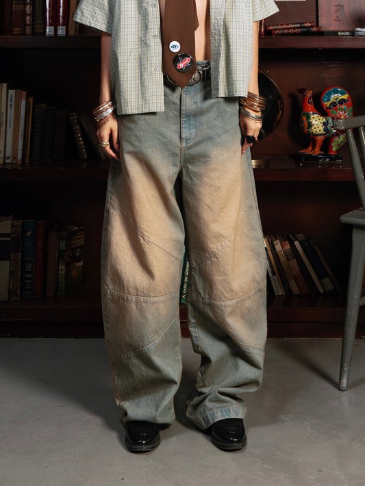 LIGHT WASH JEANS