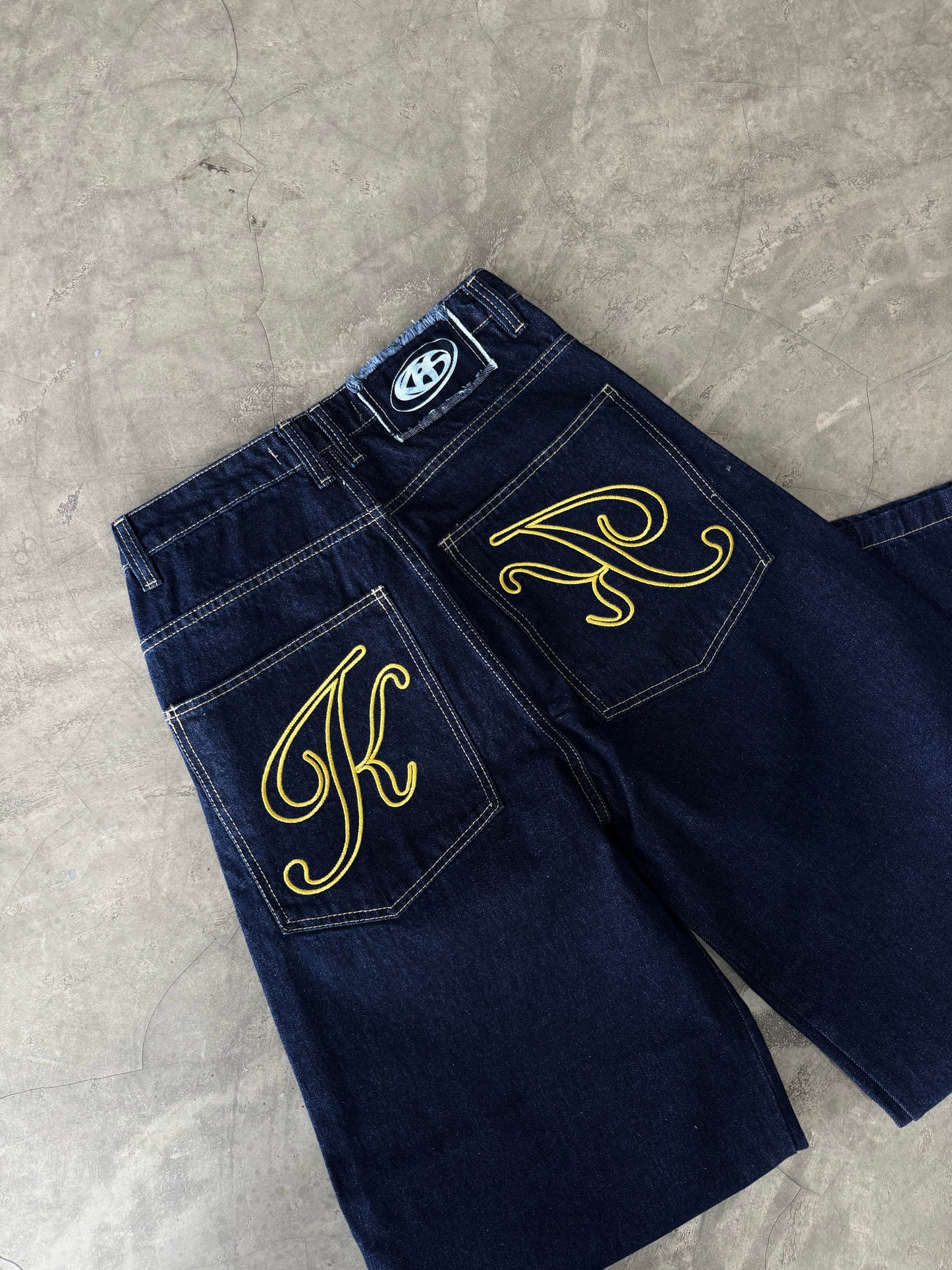 BLUE BARREL JEANS