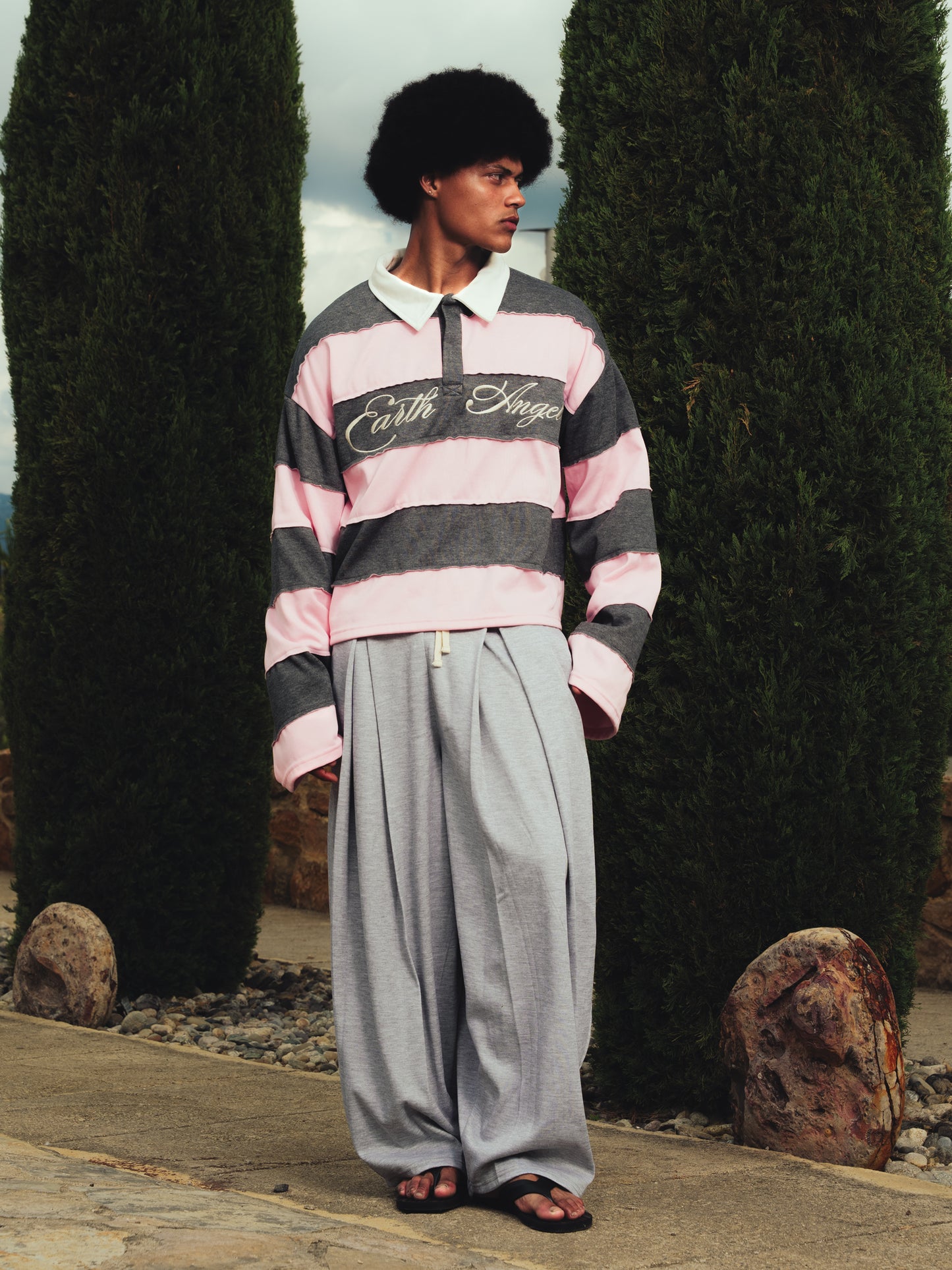 PINK POLO SWEATER