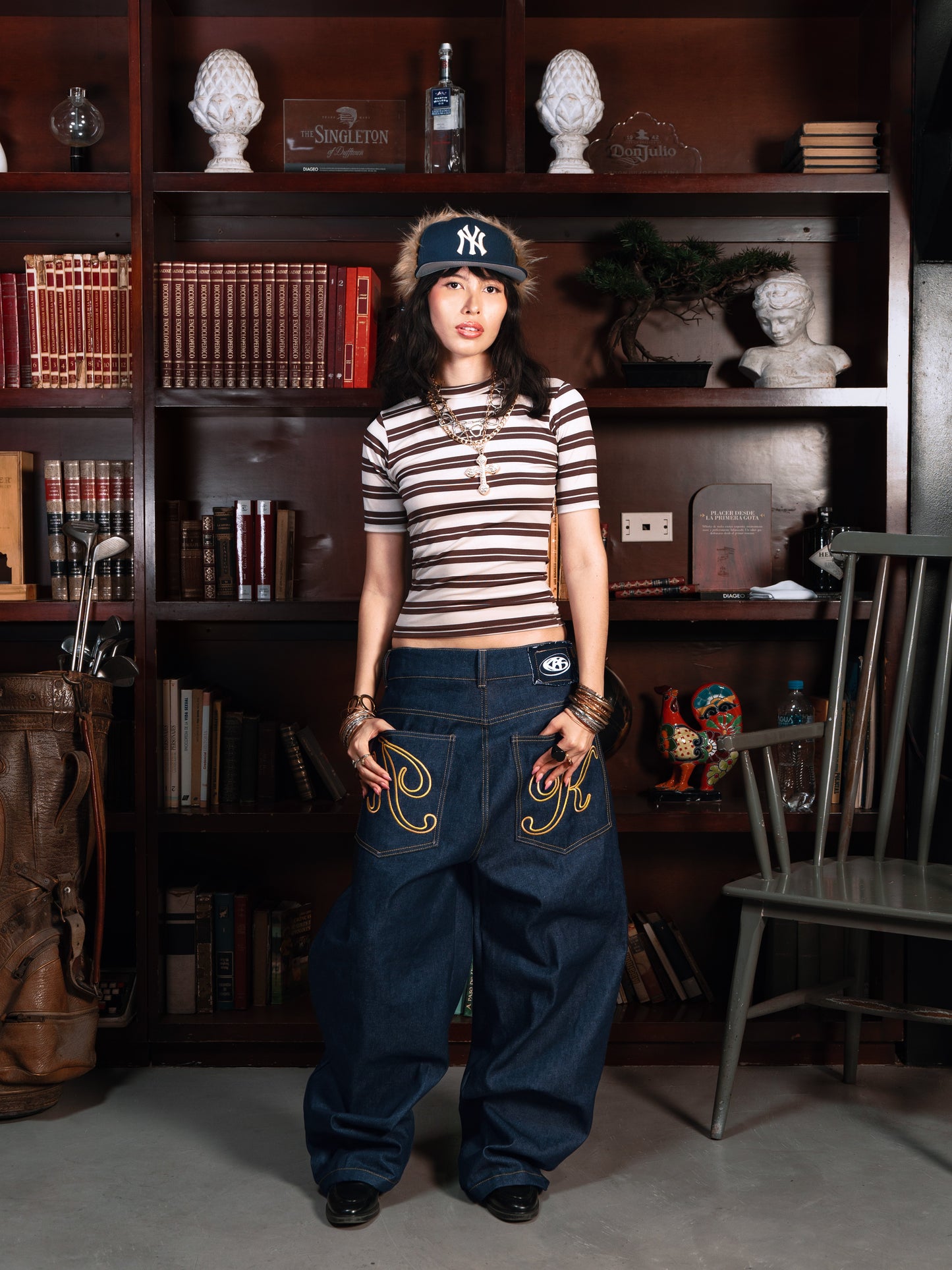 BLUE BARREL JEANS