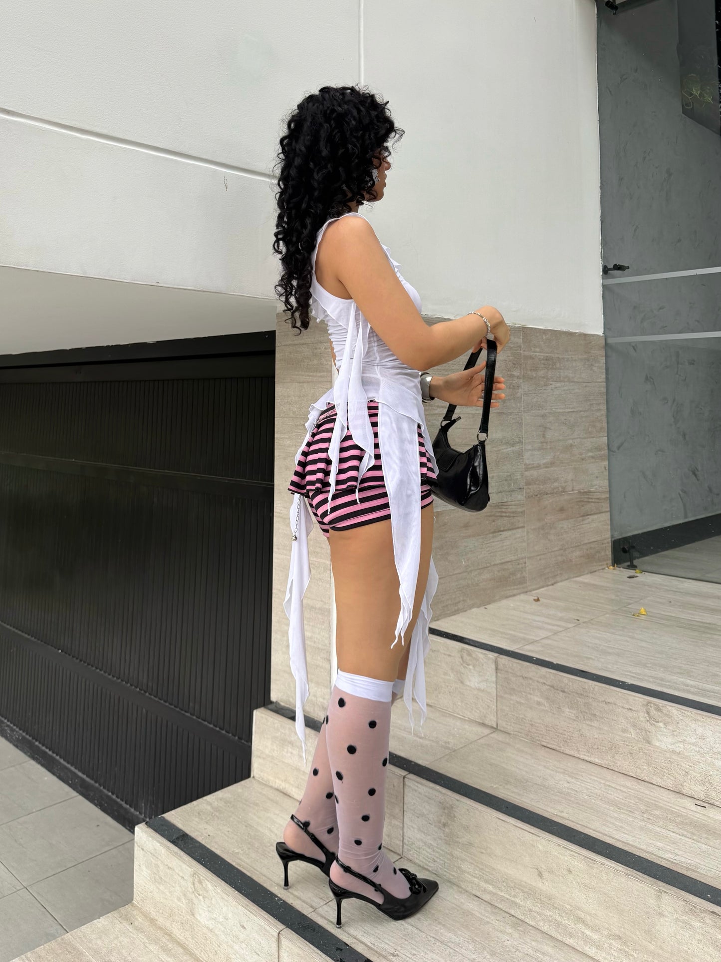 WHITE RUFFLE TOP / PRE ORDER