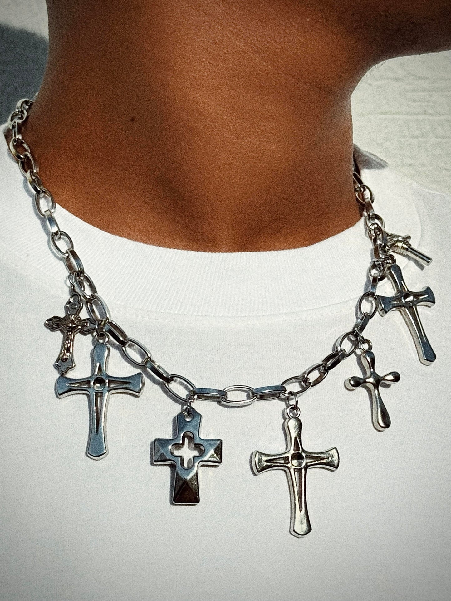 CROSS CHARMS NECKLACE