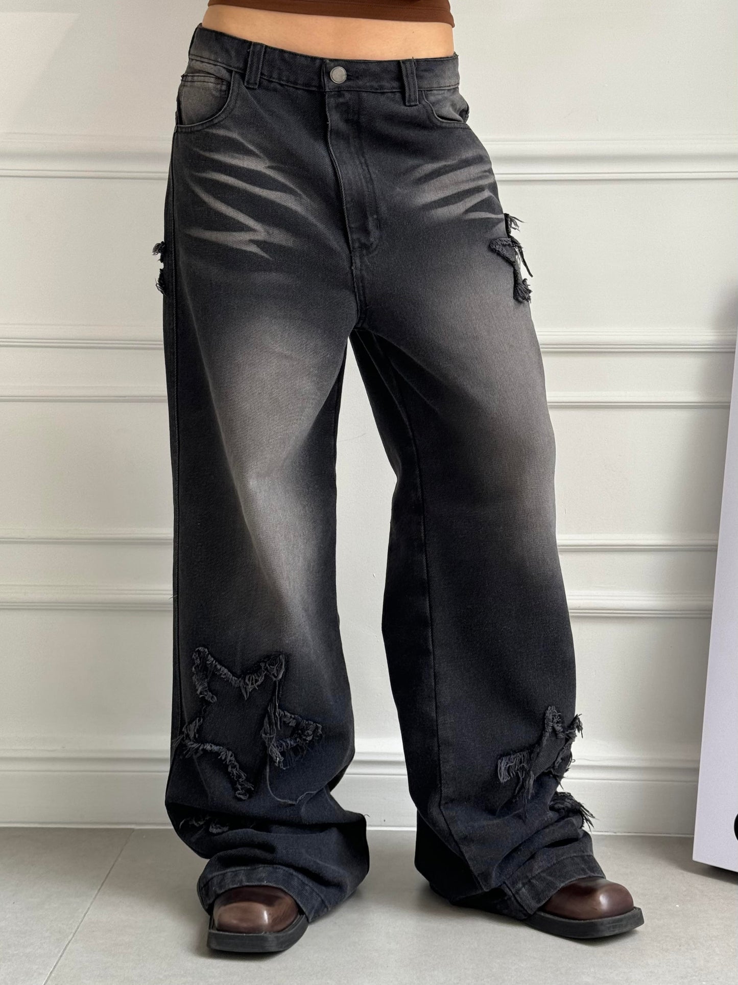 STAR WASHED BLACK JEANS